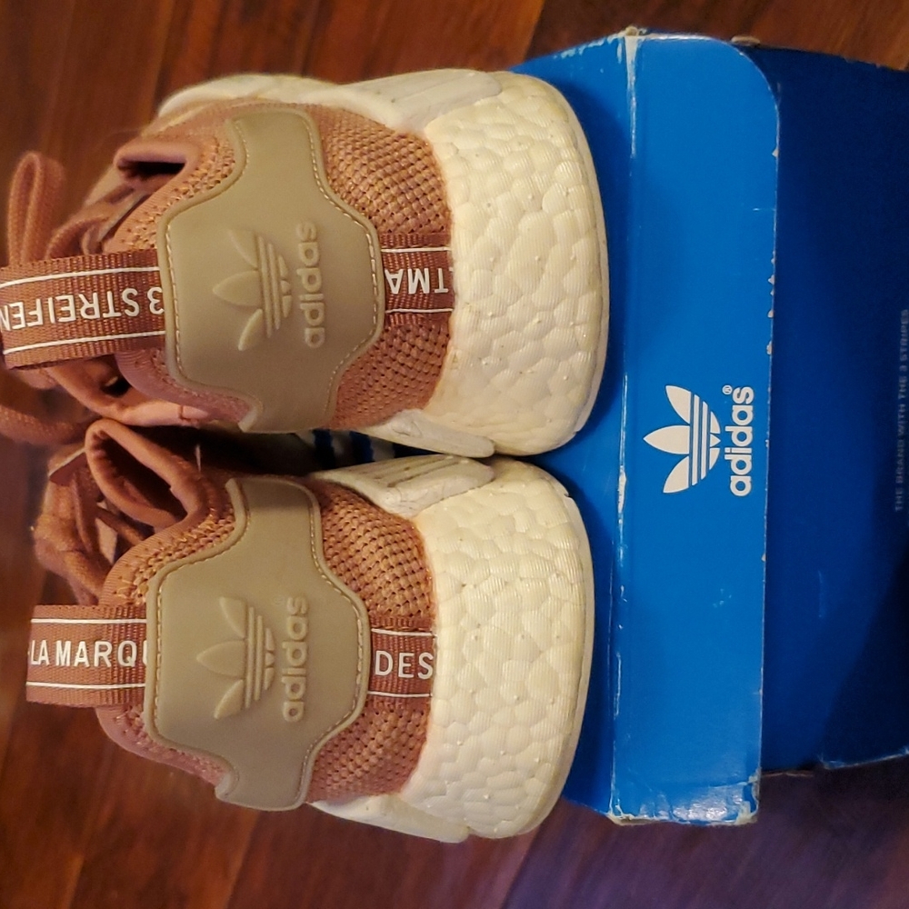 Shoes - Picture 3 of 5